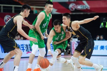欧冠app下载-集体打铁惨负广厦 杨鸣怒批辽篮：只有付豪够爷们！